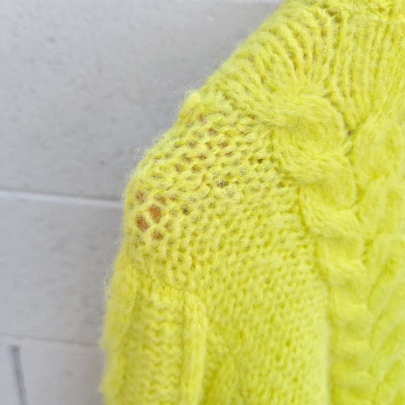 MOTHER | Wide Sleeve Extended Sleeve Crop Cable Sweater in Highlight of My Life - Picture 13 of 16